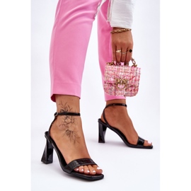 S.Barski Owen crne lakirane sandale na petu crno 2