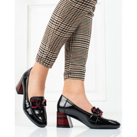 Ženske Vinceza crne salonke s lancem crna 2