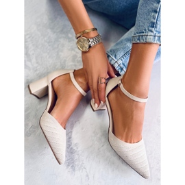 BM Rossi Beige salonke na petu s remenom bež 1