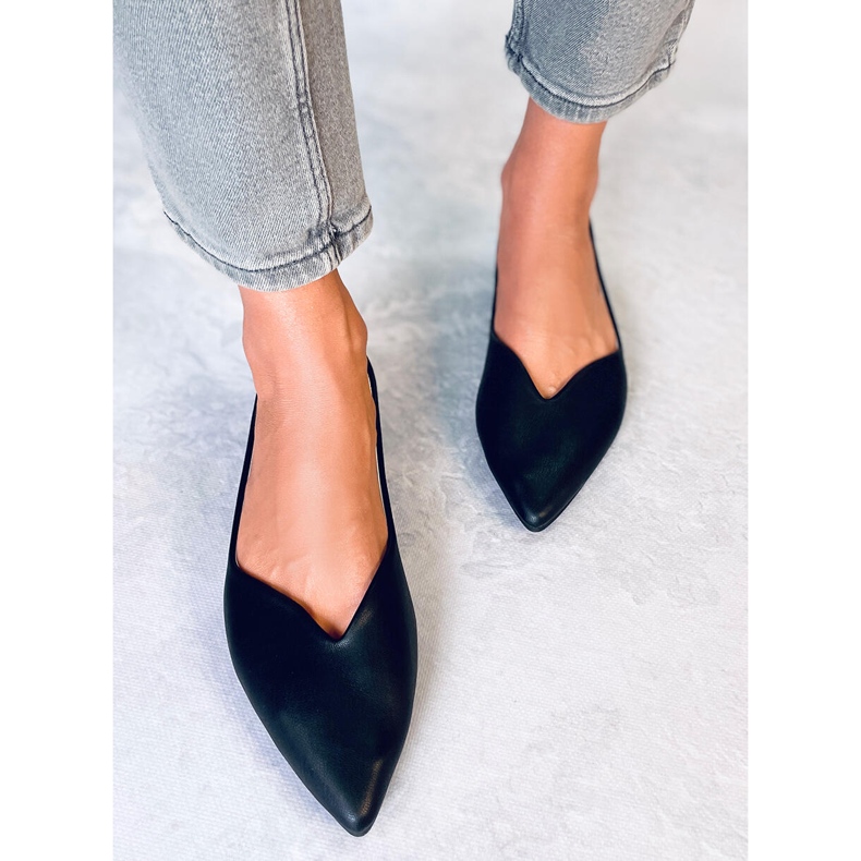 BM Ayanna crne balerinke s izrezima crno 1