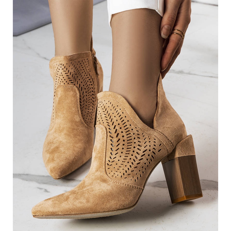 PA1 Tamnobež ažur čizme iz Hachée 1