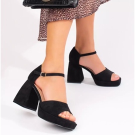 Vinceza crne sandale s petom od brušene kože crno 1