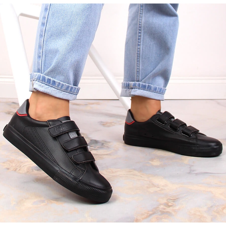 Big Star LL274A208 crne tenisice od ekološke kože na čičak crno 2