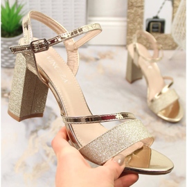 Ženske zlatne brokatne sandale na post Vinceza 2255 zlatni 1