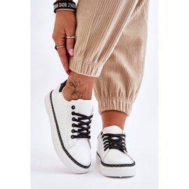 BM Ženske niske perforirane tenisice bijelo-crne Daxton bijela crna 1