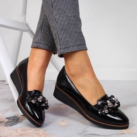 Ženske cipele s crnim perlama Potocki crna 1