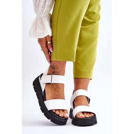 Vinceza Ženske kožne sandale s platformom bijele Katte bijela 2