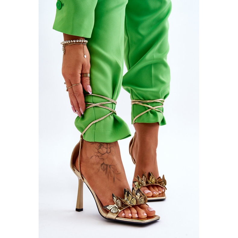 FS1 Vezane sandale na visoku petu sa zlatnim Delmar leptirićima 2