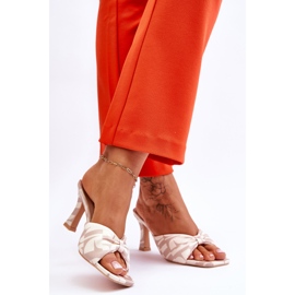 Moderne visoke potpetice u bež Floria printu 2