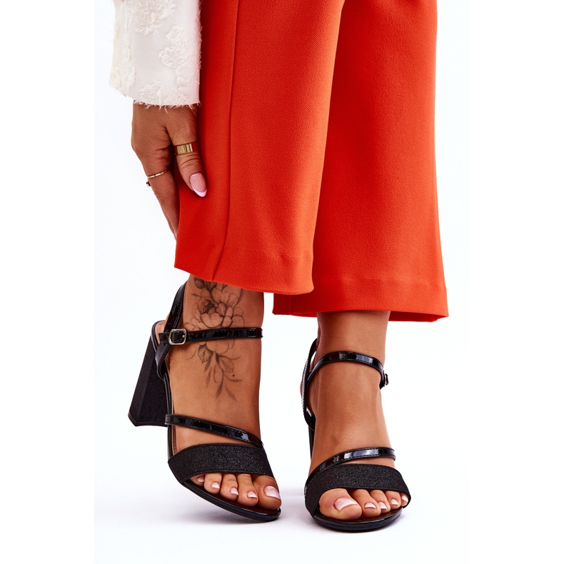 Vinceza Sjajne crne Alicia sandale na visoku petu crna 1