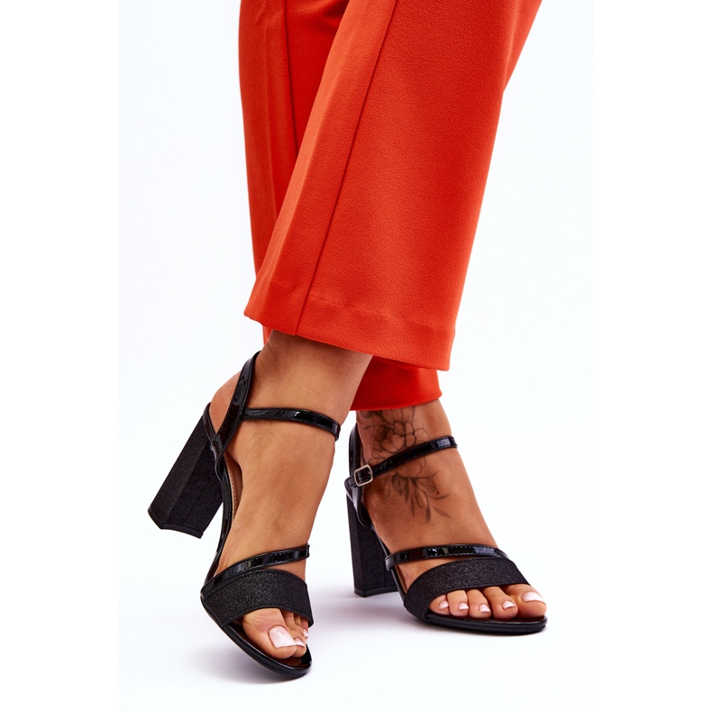 Vinceza Sjajne crne Alicia sandale na visoku petu crna 2