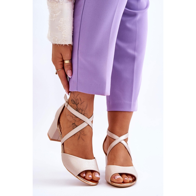 Vinceza Ženske kožne sandale na nisku petu Golden Quinn zlatni 1