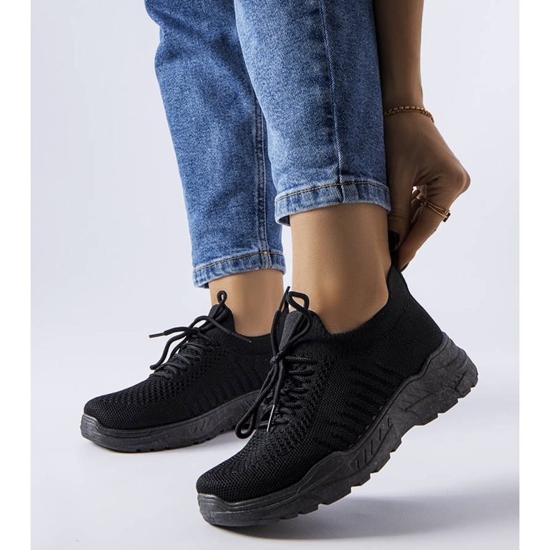 Belluci Crne tenisice s fleksibilnim gornjištem iz Goisa crno 1