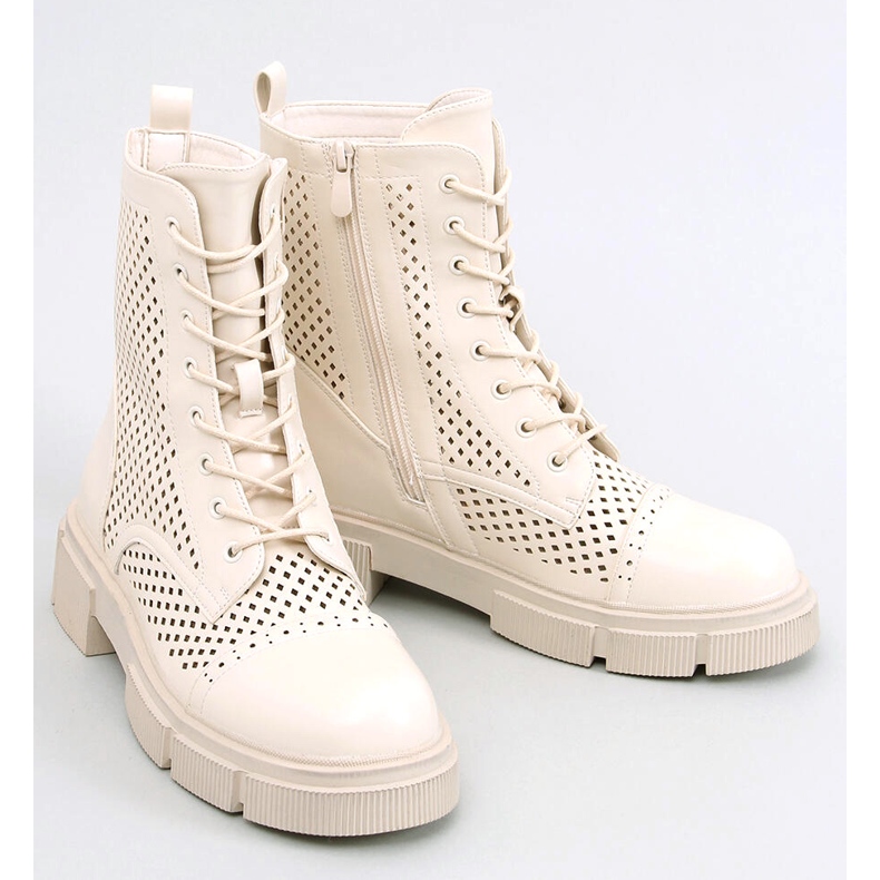 BM Wyman bež čizme s otvorenim vezanjem 2