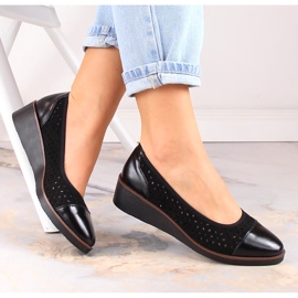 Ženske ažurne cipele na klin crne Jezzi RMR2265-2 crna 1