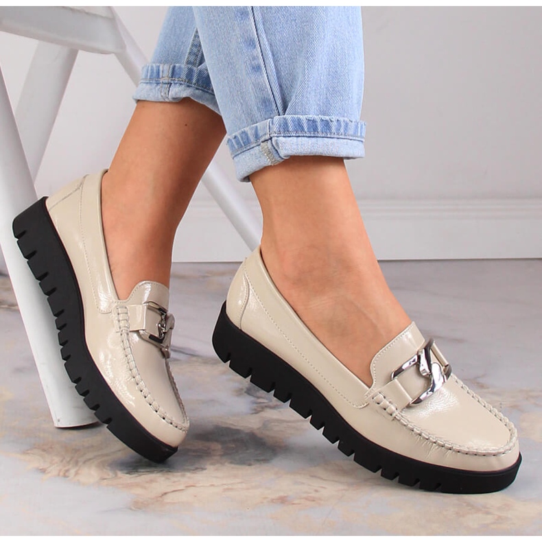 Ženske bež lakirane mokasine na platformu Sergio Leone MK757 1