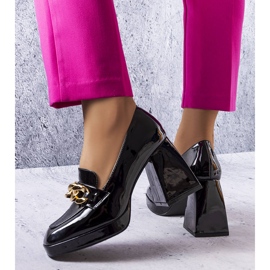PA1 Vinceza crne lakirane cipele crno 1
