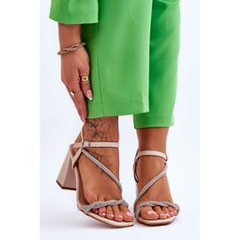Kožne sandale sa kamenčićima, bež pete Carlotta smeđa 1