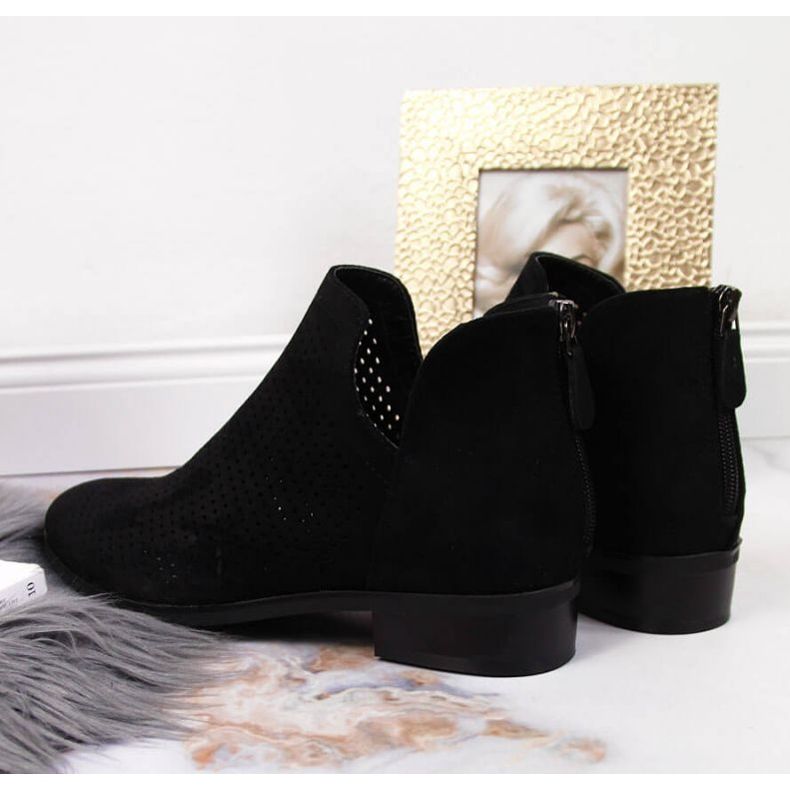 Ženske ažurne crne antilop čizme W Vinceza crno 2