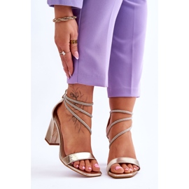 Moderne sandale sa zlatnim Carma cirkonima 1