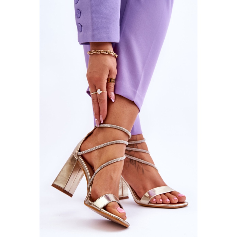 Moderne sandale sa zlatnim Carma cirkonima 2