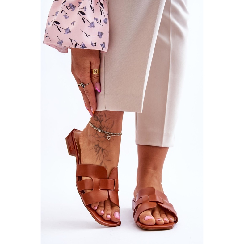 FJ1 Klasične ženske Camel Fendy kožne papuče smeđa 1