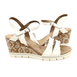 Caprice kožne sandale na klin 9-28710-20 160 bijele mekane bijela 1