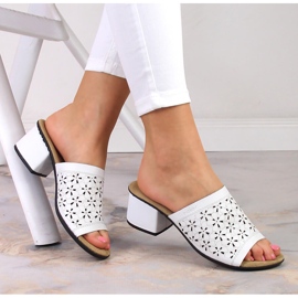 Rieker 64681-80 kožne ženske ažurne bijele sandale na petu bijela 1