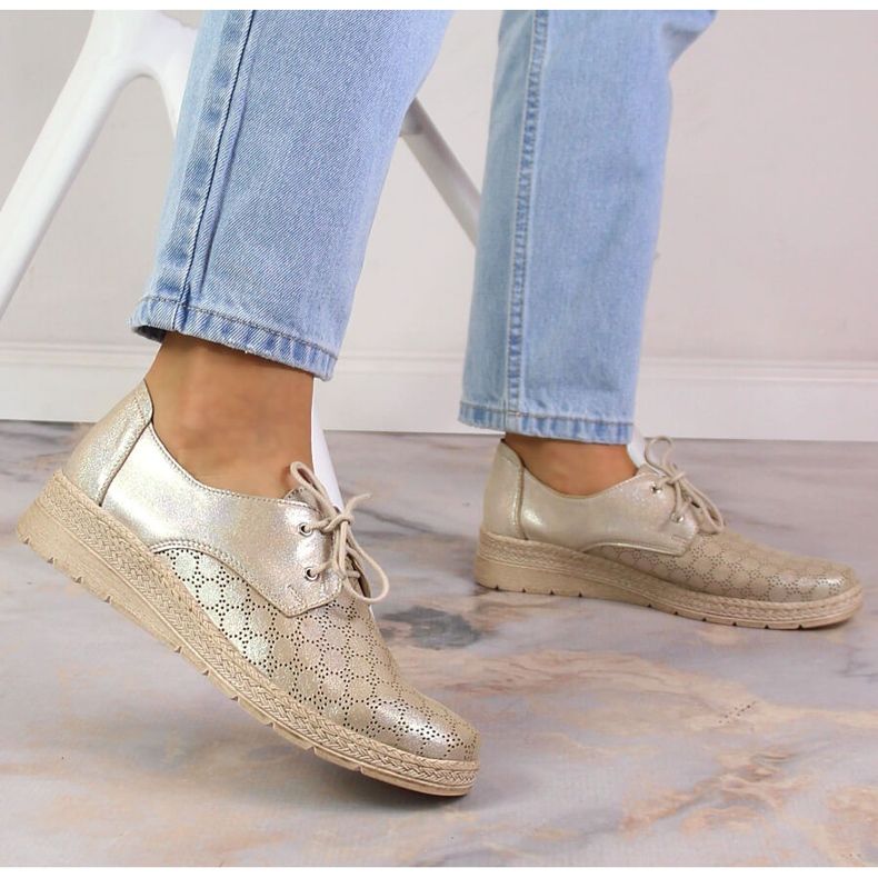 Kožne udobne ženske cipele zlatne boje Helios 401 zlatni 2