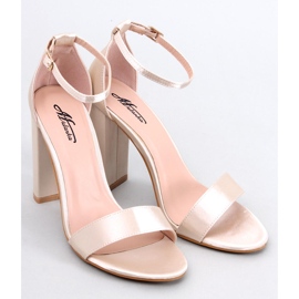 Ranae Apricot blok sandale bež 1