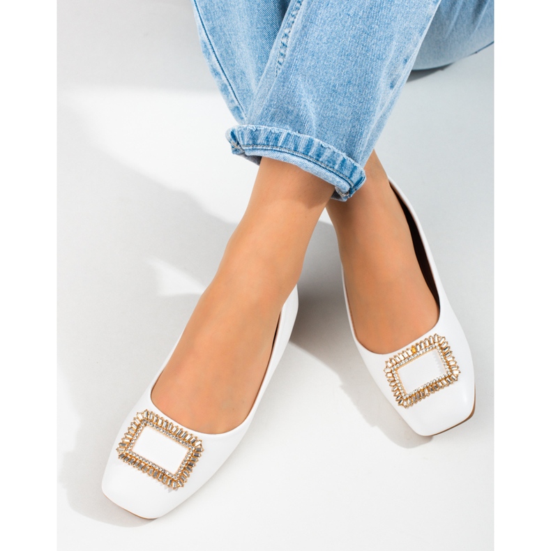 Ženske bijele lakirane balerinke s četvrtastim vrhom iz Sheloveta bijela 1