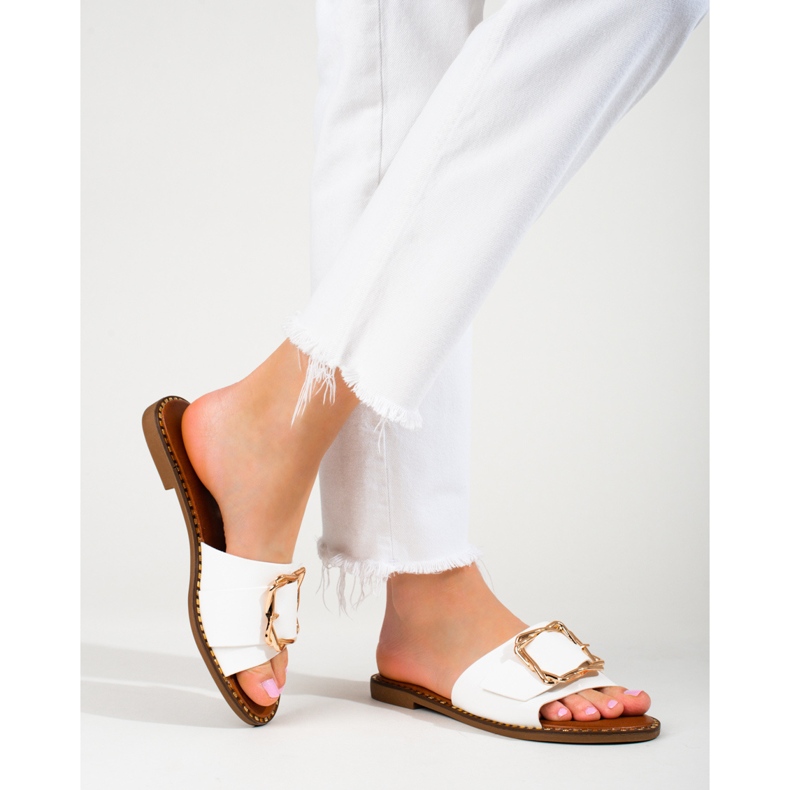 Bijele elegantne japanke s Shelovet kopčom bijela 2