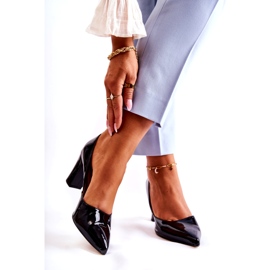 Alberto Violli Ženske lakirane pumpe na crnom postu 1