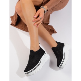 T.Sokolski Tekstilne crne sportske cipele s debelim potplatom iz T.Sokolskog crna 1