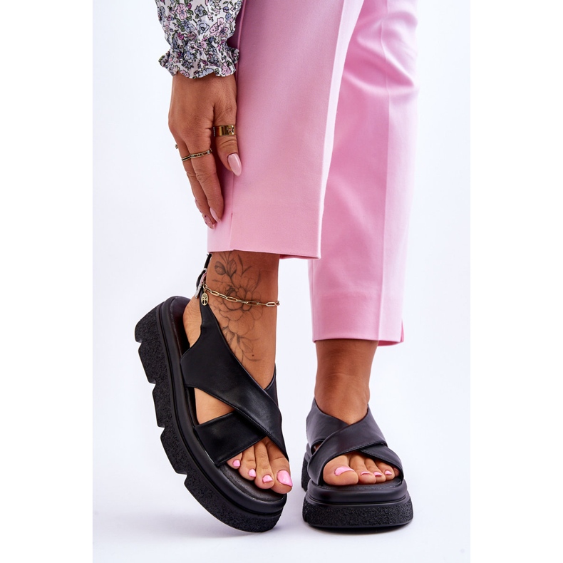 PE1 Moderne crne Chester sandale s platformom crna 1