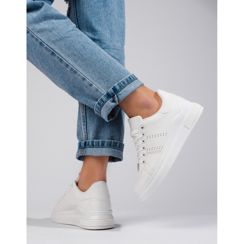 Bijele sportske tenisice na platformi Shelovet bijela 2