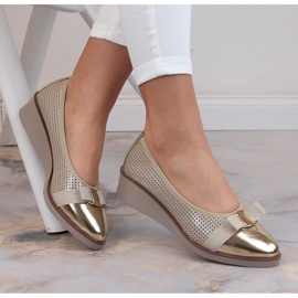 Ženske ažurne zlatne cipele Potocki SZ12037 zlatni 1
