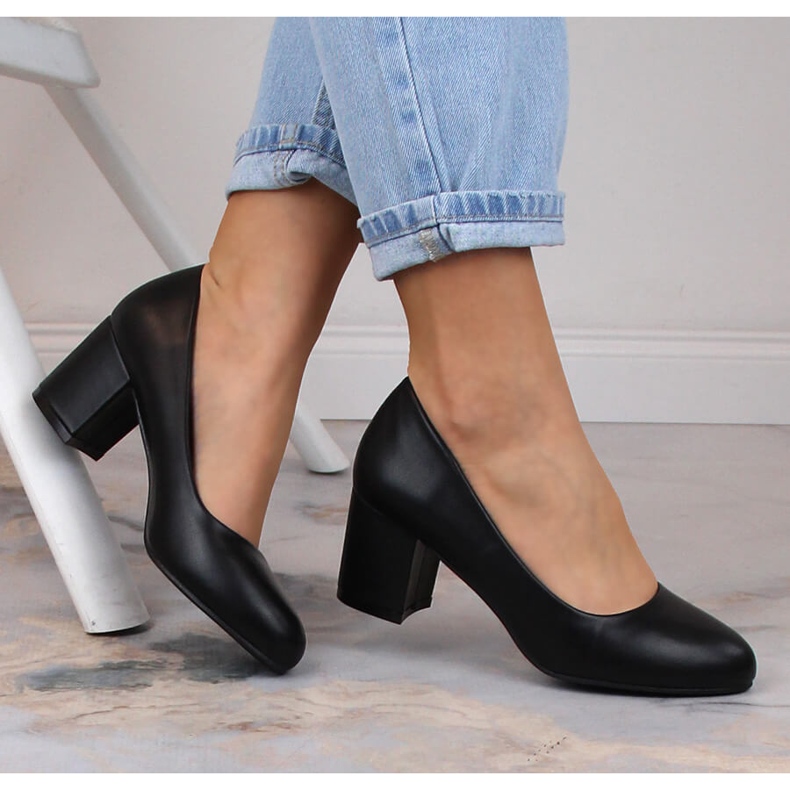 Ženske crne cipele na post eVento 5950 crna 1