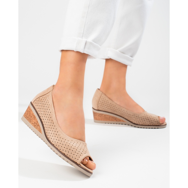 W. Potocki Ženske cipele na klin od ažurne kože Potocki bež 1