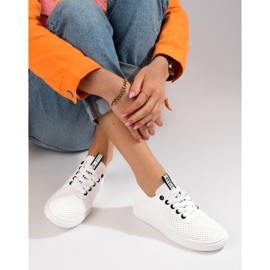 Ženske bijele sportske cipele Shelovet openwork bijela 2