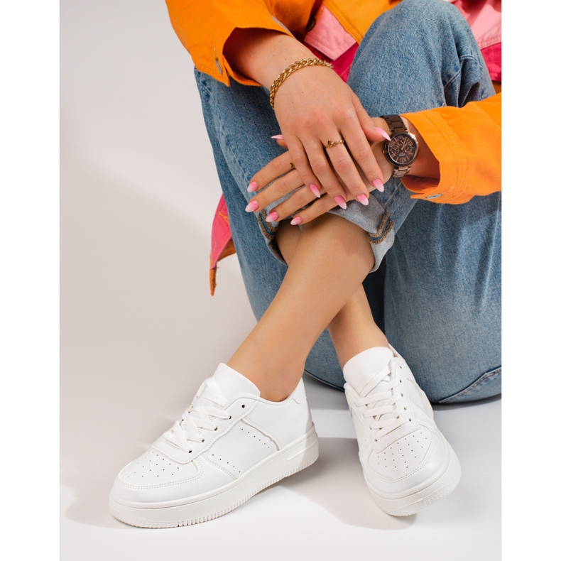 Shelovet bijele sportske cipele s debelim potplatom bijela 2