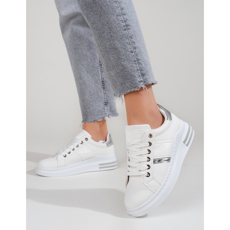 Ženske bijele čizme s debelim potplatom Shelovet bijela 1