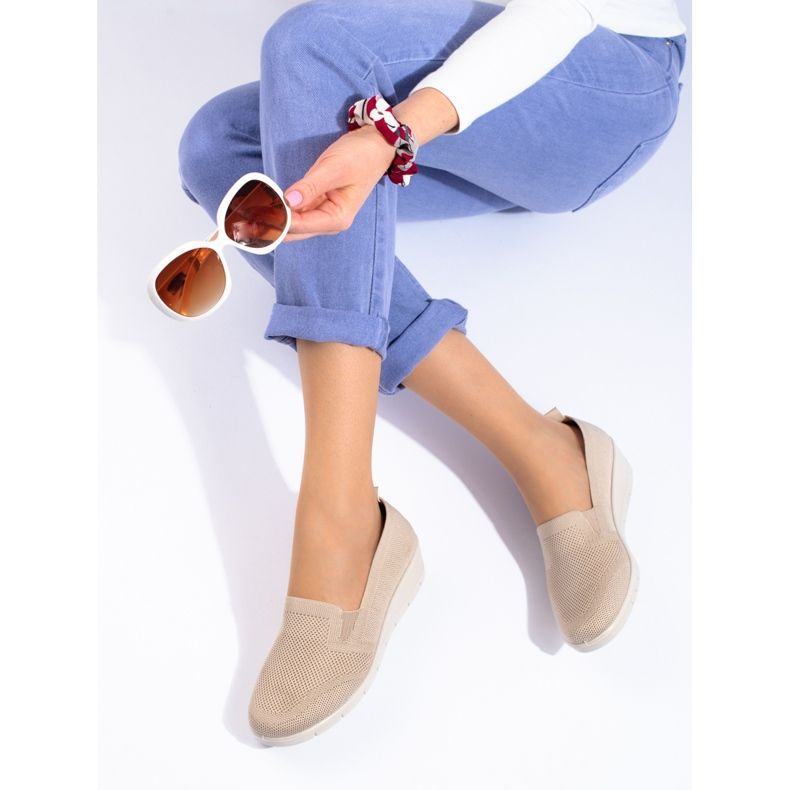 Svijetlo bež cipele na tanku tkaninu iz Sheloveta 1