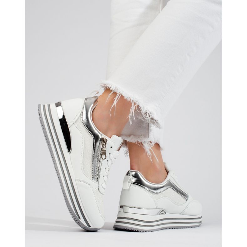 Bijelo-srebrne tenisice na platformi Shelovet bijela 1