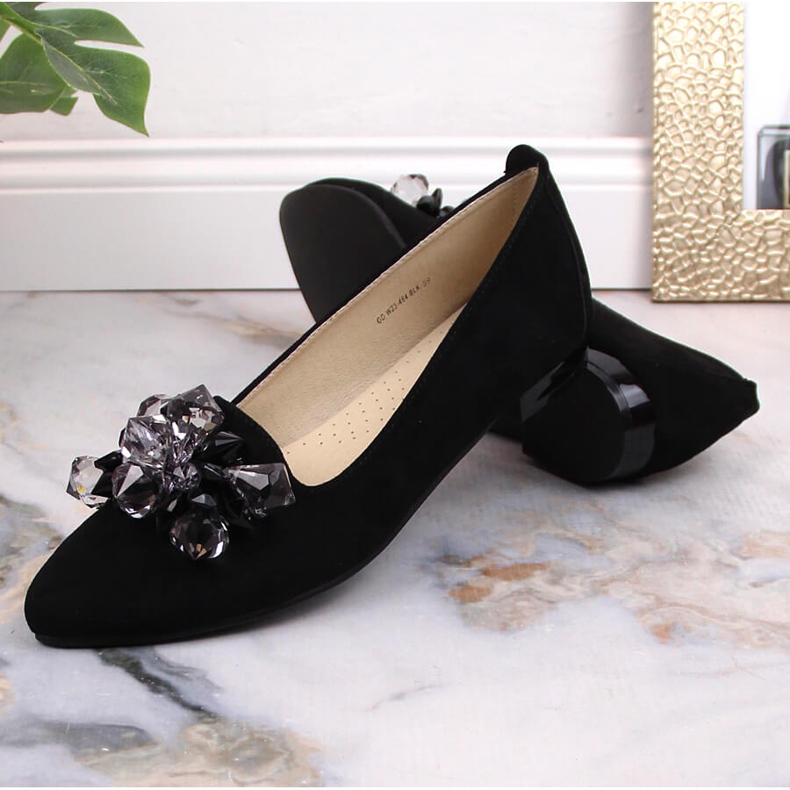 Ženske crne balerinke od brušene kože s kristalima T.Sokolski W23-464 crno 1