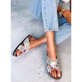 BM Rezai tobogani od pluta s bijelim perlama bijela 2