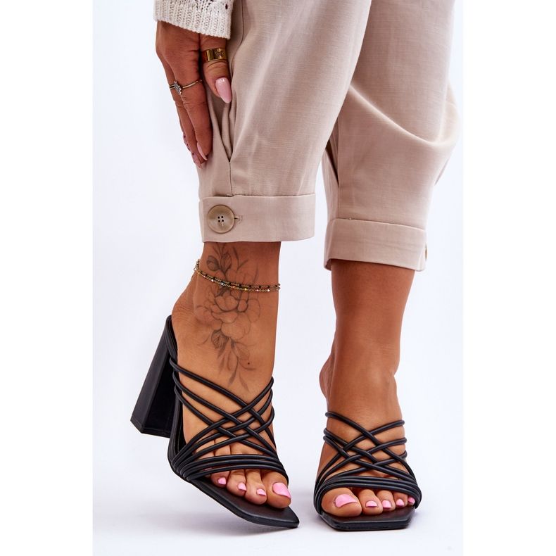 Sandale na visoku petu s remenom crne Beckie crno 1