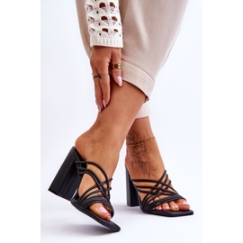 Sandale na visoku petu s remenom crne Beckie crna 2
