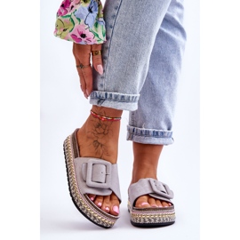 Ženske sandale na ukrašenu platformu Grey Joyce siva 1