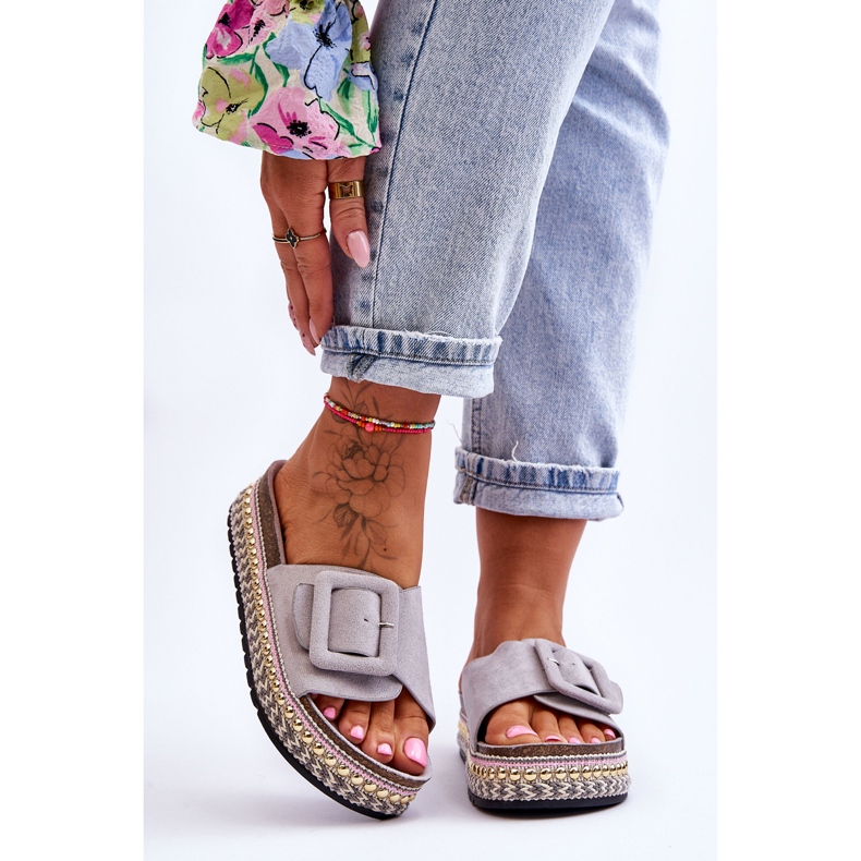 Ženske sandale na ukrašenu platformu Grey Joyce siva 1